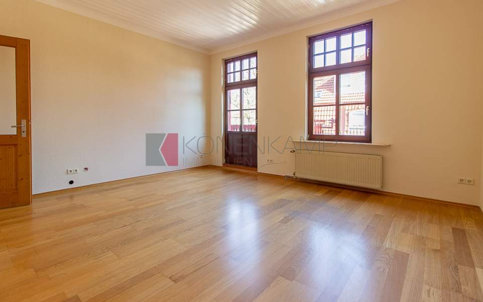 Zimmer 1 mit Balkonzugang