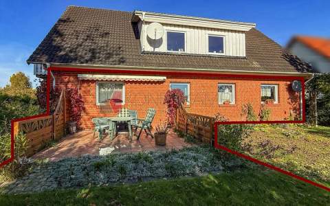 Südansicht mit Terrasse