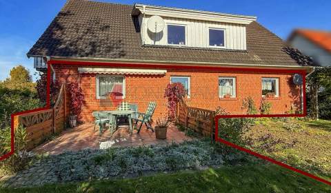 Südansicht mit Terrasse